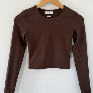 Aritzia Babaton Contour Crop Long Sleeve